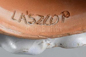 Lászlop jelzéssel: Hölgy legyezővel. Jelzett, kis kopással, m: 26 cm