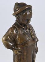 feltehetően Berán Lajos (1882-1943): A Pétörke. Bronz, márvány talapzaton, jelzés nélkül, m: 19,5 cm