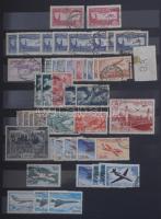 Repülő, légiposta ögyűjtemény maradvány A4-es berakóban, jobbakkal, másodpéldányokkal, benne kevés m...