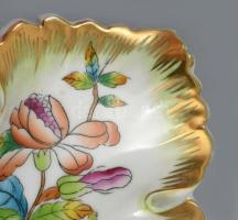 Herendi Viktória mintás levél alakú tálka. Jelzett, hibátlan, h: 15 cm