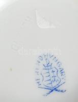 Herendi Viktória mintás háncsnyomott felületű váza. Jelzett, hibátlan, m: 14,5 cm