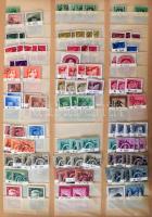 Kb 7.000 db magyar bélyeg tízesekben a krajcáros időszaktól az 1960-as évekig, régi hagyatékból rend...