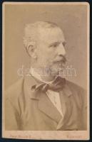 cca 1885 Férfiportré, keményhátú fotó Koller K. Tanár budapesti műterméből, 10,5×6,5 cm