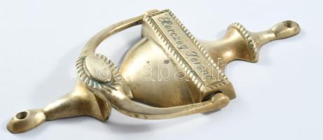 Szecessziós réz ajtókopogtató "Herczeg Ferenc" vésettel, 20x9 cm