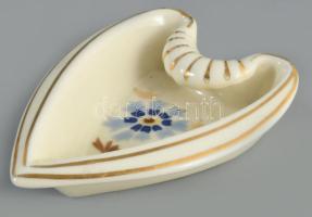 Zsolnay búzavirág mintás szív alakú ékszeres tálka. Jelzett, hibátlan, 12x8,5 cm