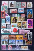 Szovjet és vegyes külföldi bélyegek 12 lapos jó A4-es berakó 16 oldalán