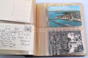 100 férőhelyes A4-es levél / képeslap berakó barna csavaros borítóval, benne ~50 db modern külföldi ...