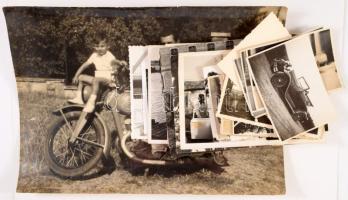 20 db vegyes járműveket ábrázoló fotó (automobil, bicikli, motorkerékpár, hajó), vegyes méretben és állapotban, 17x24 cm-ig