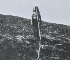 Várnagy Ildikó (1944-): Szalagok. Ofszet, papír. Jelzett, számozott művészpéldány. EA 5/XV, 30x40 cm