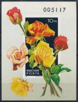 1982 Rózsák vágott blokk (8.000)