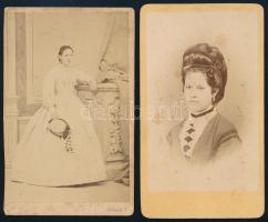 cca 1865 Női portrék, 2 db keményhátú fotó Schmidt székesfehérvári műterméből, 10,5×6,5 cm