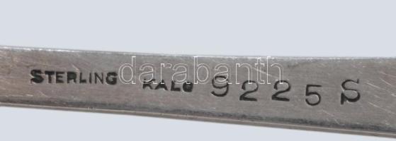 Ezüst (Ag) és ezüst nyelű csigaevő és cipőgomboló eszköz, jelzett, sterling ezüst, bruttó 52g