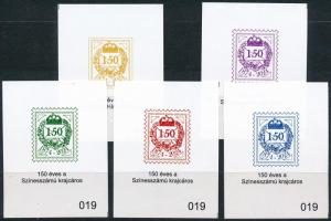 2025 150 éves a Színesszámú Krajcáros bélyeg emlékív garnitúra, azonos 019 sorszámmal