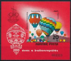 1983 200 éves a ballonrepülés vágott blokk (8.000)