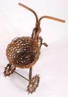 Fonott kerékpár alakú virágtartó, 24x21 cm