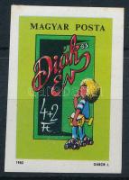 1983 Ifjúságért VII. vágott bélyeg (kis rozsda / small stain)