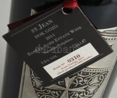 2011 Bacchus St. Jean Syrah, DOK Gozo, bontatlan palack száraz máltai vörösbor, az üvegen dombornyom...