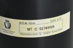 2011 Bacchus St. Jean Syrah, DOK Gozo, bontatlan palack száraz máltai vörösbor, az üvegen dombornyom...