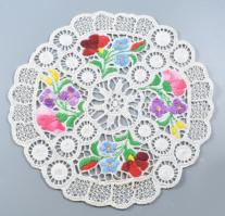 3 db kalocsai mintás terítő, h: 33 cm alatt