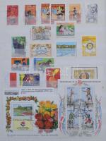 Franciaország anyag, benne szép modern korszak + Luxemburg, stb., 24 fehér lapos A4-es berakóban. Ér...