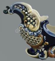 cca 1885 Zsolnay asztalközép plasztikus-, áttört- és duplafalú díszítésekkel. Magastüzű multicolor m...