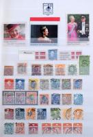 Dánia főleg modern anyag, válogatott minőségű bélyegzésekkel, kevés Grönland és Feröer-szigetek, 32 fehér lapos A4-es berakóban. Szép és erős anyag!