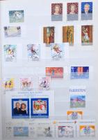 Liechtenstein főleg pecsételt modern gyűjtemény, 32 fehér lapos A4-es berakóban. Szép minőségű anyag...