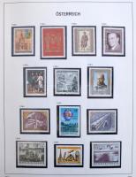 Ausztria modern gyűjtemény 3 db A/4 + 4 közepes berakóban