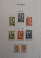 Liechtenstein tétel 6 db A4-es vagy nagyalakú berakóban + dosszié, dobozban