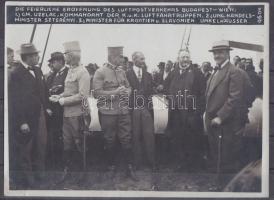 1919 A Budapest-Bécs légiposta ünnepélyes megnyitása. Eredeti sajtófotó, 17 x 13 cm / Opening ceremony of the Budapest-Vienna airmail traffic. Original military press photo