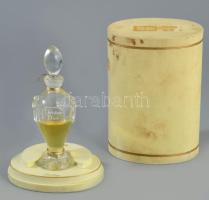 Christian Dior Ref 1602 régebbi parfüm, tartalommal, díszdobozban, teljes m: 13 cm