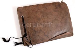 1929 Autós kirándulás Ausztriába. Burgenland, Alpok, Wörthi tó, kb 100 db feliratozott fotó, albumba...