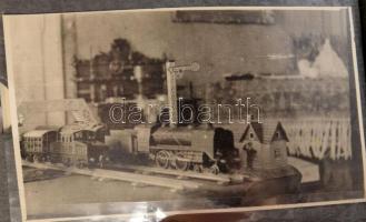 ca 1930 Kis fotóalbum kb 30 db fotóval, benn érdekességek: vasútmodell, Margit krt