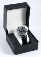 Rolex Oyster-Perpetual replika karóra, kis számlaphibával, díszdobozban, d: 4 cm