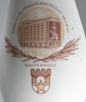 Hollóházi Kőolaj és földgázbányászati vállalt Nagykanizsa felriatos váza .Matricás, jelzett, minimál...