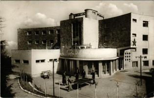 Budapest XII. Széchenyi-hegy, SZOT üdülő, szálloda. Képzőművészeti Alap (EK)