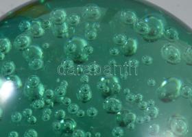 Buborékos anyagú nagyobb levélnehezék, szakított üveg, m: 8,5 cm