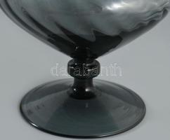 Füstszínű talpas váza, hibátlan, m: 14 cm