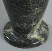 Márvány váza, m: 15 cm