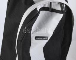 United Colors of Benetton gurulós bőrönd, m: 60 cm + húzója