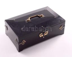 Fekete orosz bakelit zenélő ékszeres doboz, 21x13x8 cm