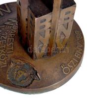 Csíkszentmihályi Róbert (1940-): Mercurius -Merkúriusz - BNV vásárdíj 1988. Bronz, jelzett. m: 39 cm