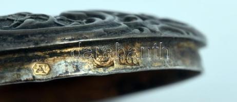 Ezüst (Ag) szelence, zsanérja elvált, jelzett, nettó 16g