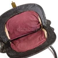 Régi kígyóbőr női táska, kb. 25x18 cm