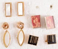 4 pár mandzsetta, közötte erotikus is