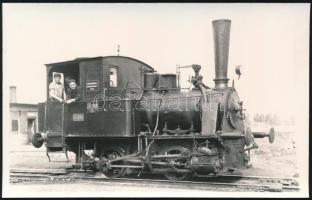 "Aranka" becenévre hallgató régi mozdony, reprodukciós előhívás, 9×14 cm