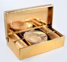 Modern 4 személyes kávés készlet, dobozában.