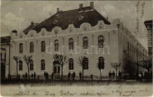 1902 Máramarossziget, Sighetu Marmatiei; Állami felsőbb leányiskola. Wizner és Dávid kiadása / girls' school (felületi kopás / worn surface)