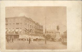 Alexandria, Alexandrie; Mohamed lovasszobra, tér, osztrák-magyar haditengerészet matrózai a szárazfö...