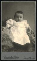 cca 1910 Kisgyermek portréja, vizitkártya Rasofszky (Rasovszky) Béla nyitrai műterméből, 10,5x6,5 cm